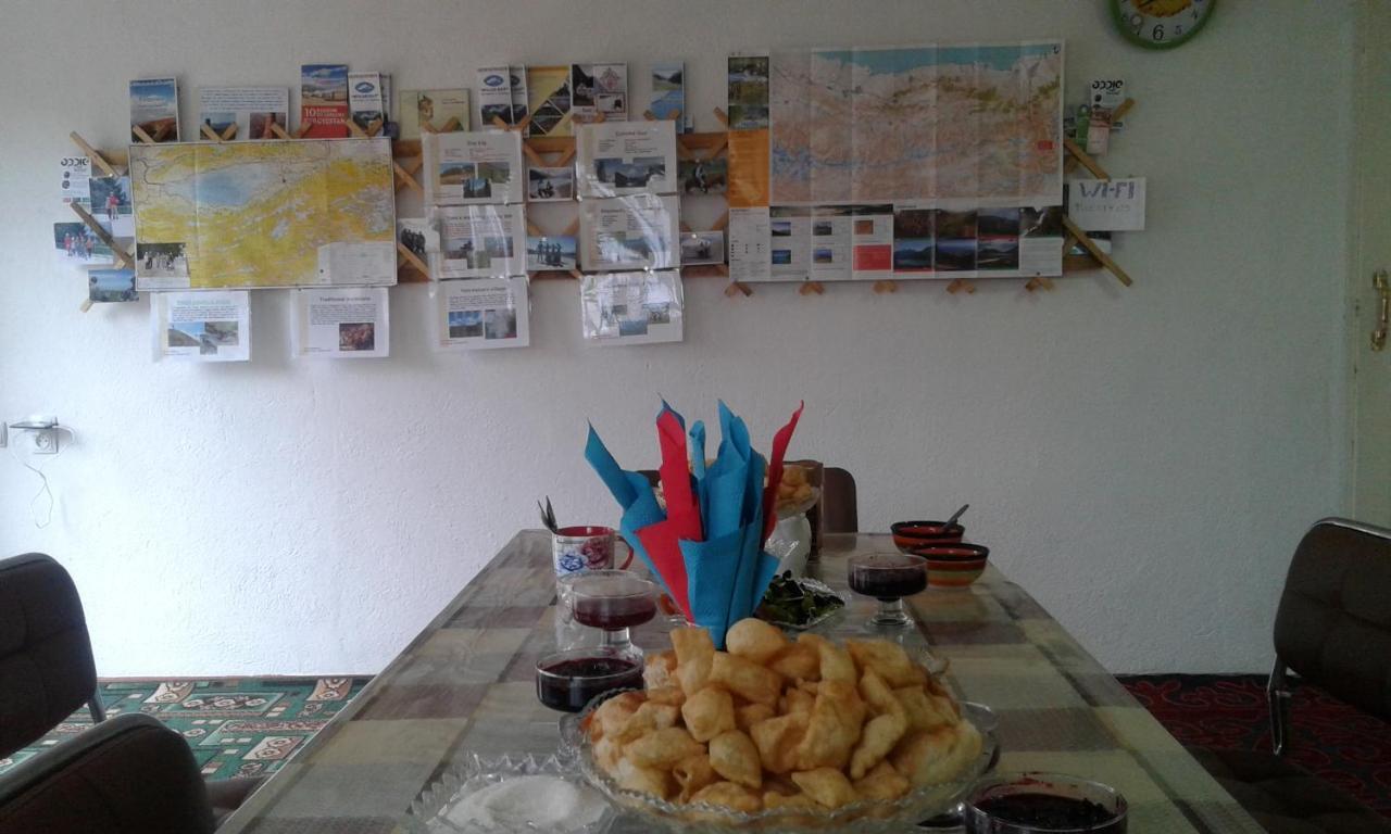 Trekking Center Hotel Bokonbayevo Bagian luar foto