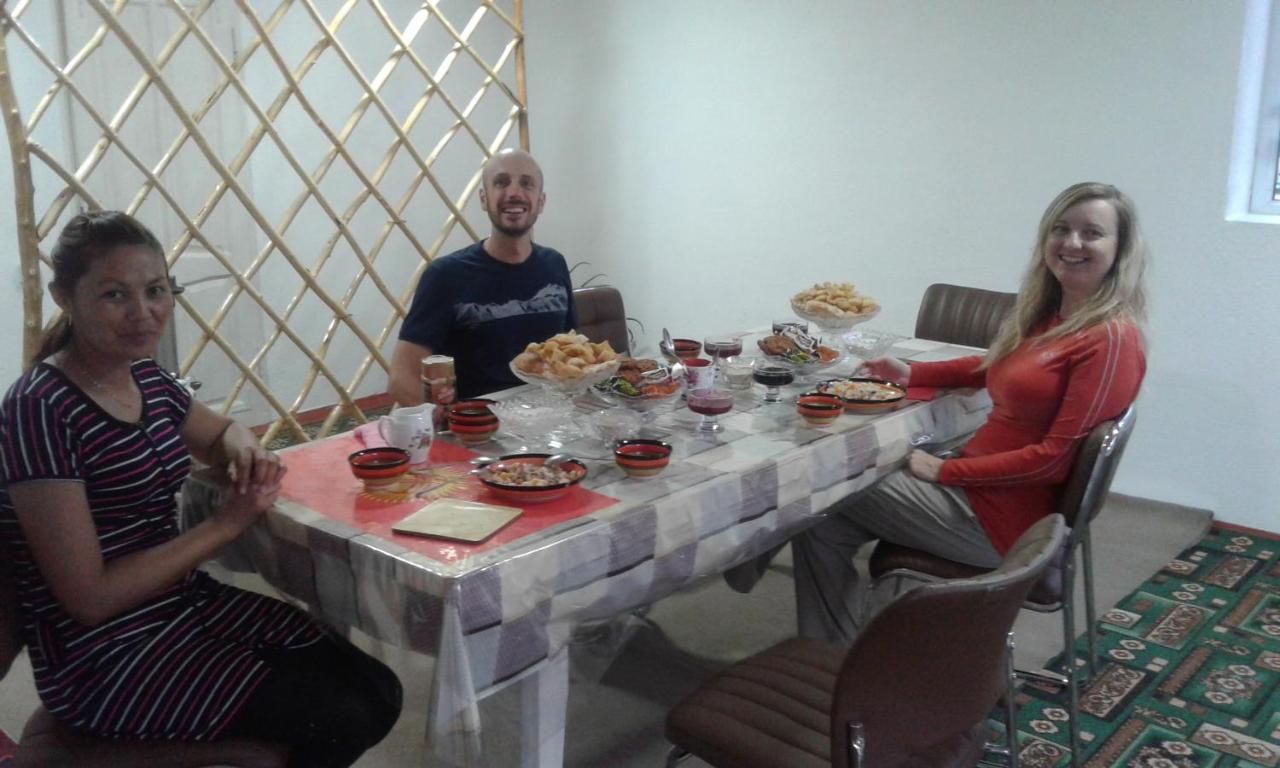 Trekking Center Hotel Bokonbayevo Bagian luar foto